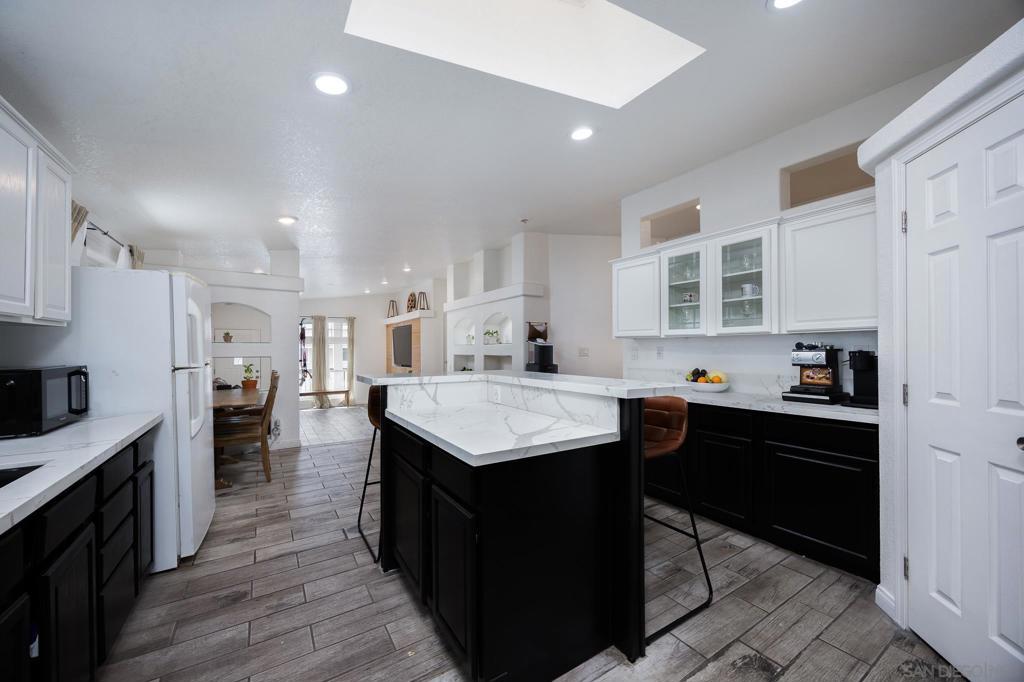 MLS #250038022SD image #0