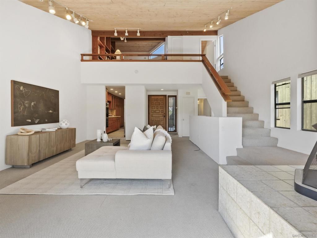 MLS #250038174SD image #0