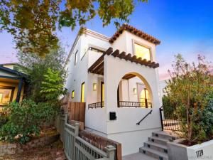 MLS #250038189SD image #0
