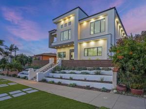 MLS #250038246SD image #0