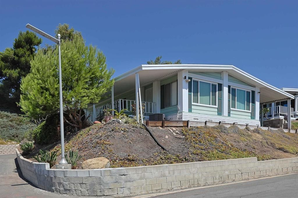 MLS #250038427SD image #0