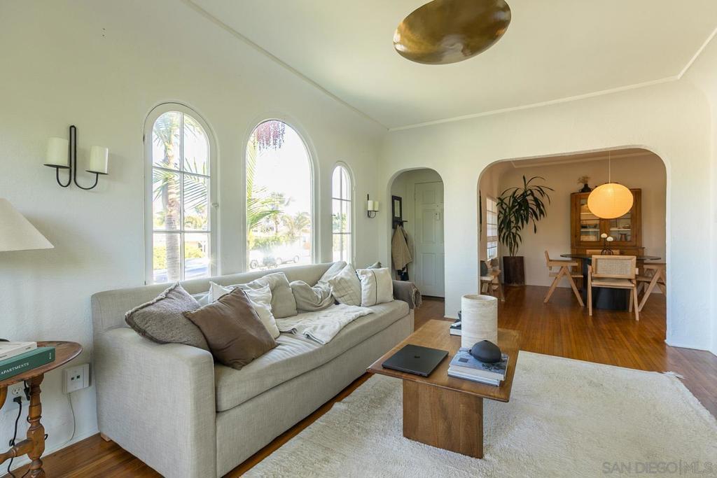 MLS #250038453SD image #0