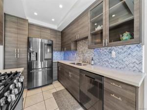 MLS #250038587SD image #0