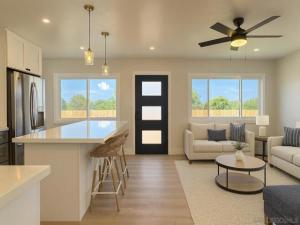 MLS #250038642SD image #0