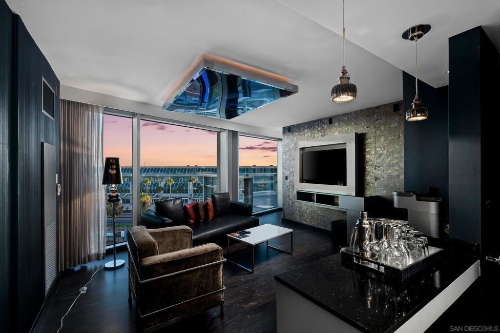 MLS #250038702SD image #0