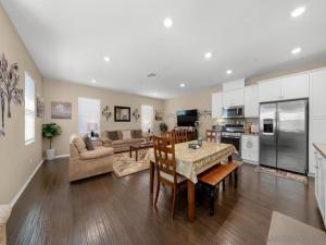 MLS #250038897SD image #0