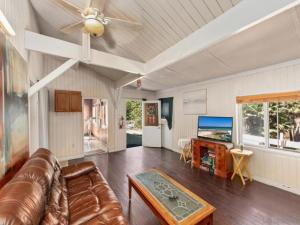 MLS #250038955SD image #0