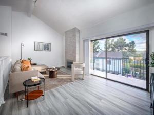 MLS #250039021SD image #0