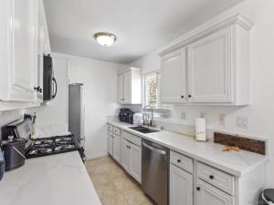 MLS #250039123SD image #0