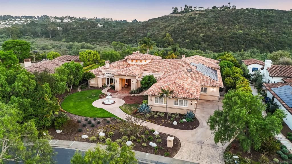 MLS #250039233SD image #0