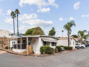 MLS #250039285SD image #0