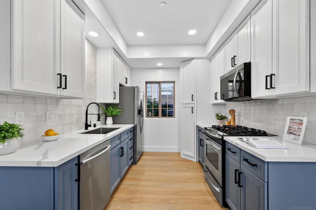 MLS #250039291SD image #0