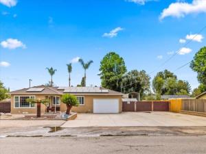 MLS #250039406SD image #0