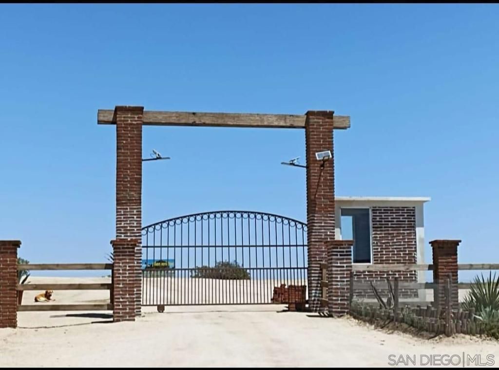 MLS #250039451SD image #0