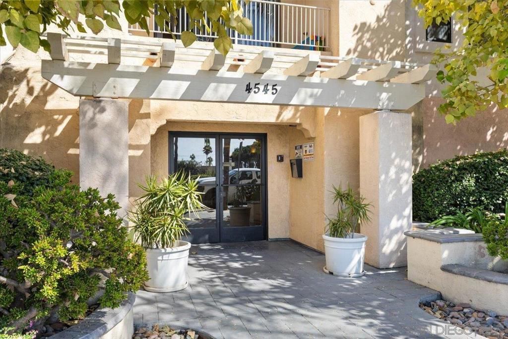 MLS #250039466SD image #0