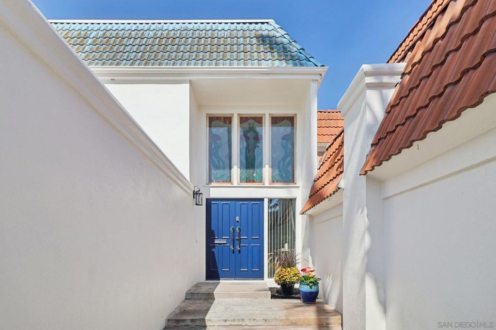 MLS #250039467SD image #0