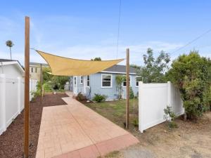 MLS #250039577SD image #0