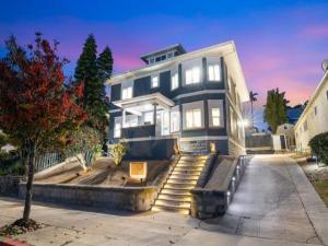 MLS #250039692SD img 0