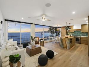 MLS #250039781SD image #0