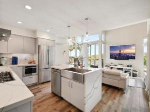 MLS #250039883SD image #0