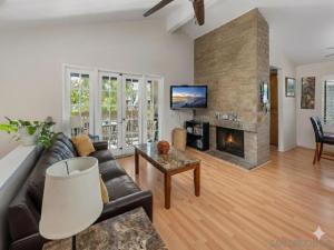 MLS #250039915SD image #0