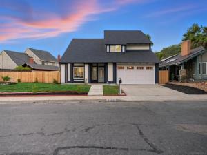 MLS #250039939SD image #0