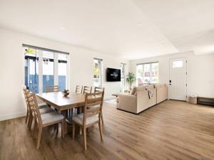 MLS #250040238SD img 0