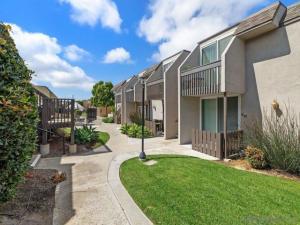 MLS #250040278SD image #0