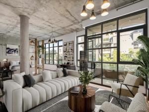 MLS #250040297SD image #0