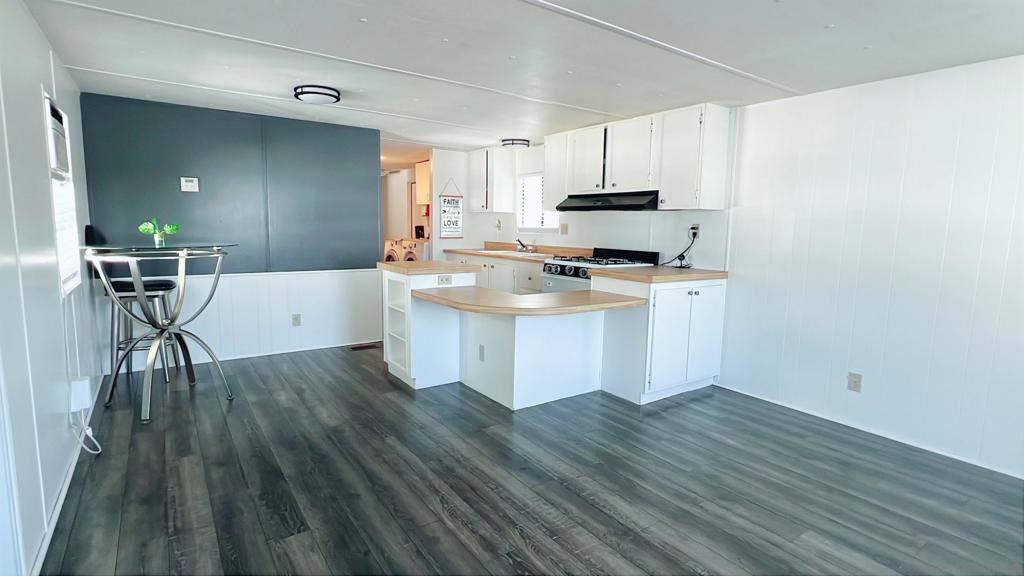 MLS #250040331SD image #0