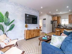 MLS #250040341SD image #0