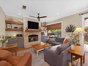 MLS #250040361SD image #0