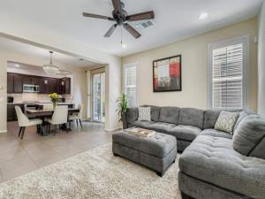 MLS #250040393SD image #0