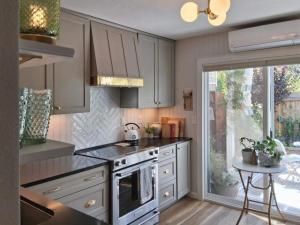 MLS #250040582SD image #0