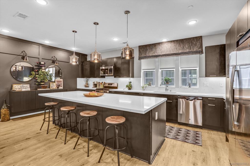 MLS #250040619SD image #0