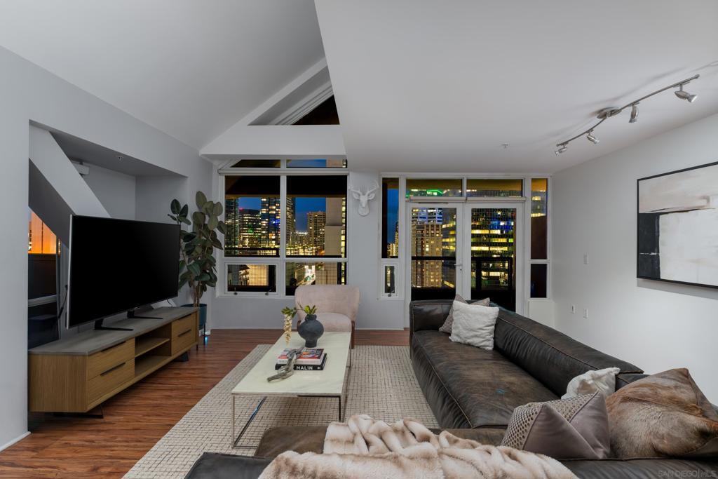 MLS #250040738SD image #0