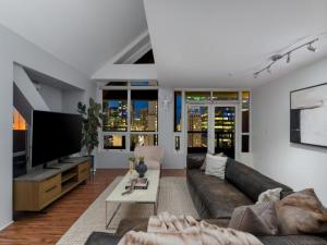 MLS #250040738SD image #0