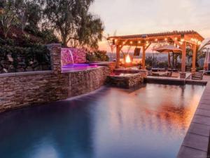 MLS #250040947SD image #0