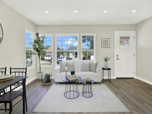 MLS #250041293SD image #0