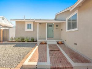 MLS #250041316SD image #0