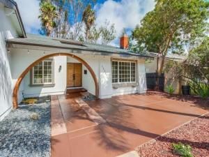 MLS #250041379SD image #0