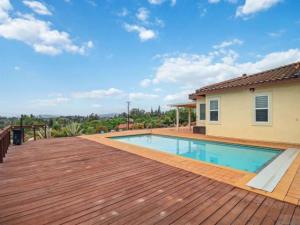 MLS #250041490SD image #0