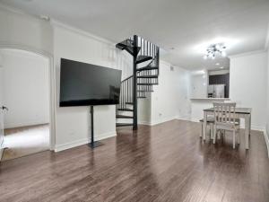 MLS #250041610SD image #0