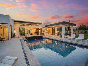 MLS #250041648SD image #0