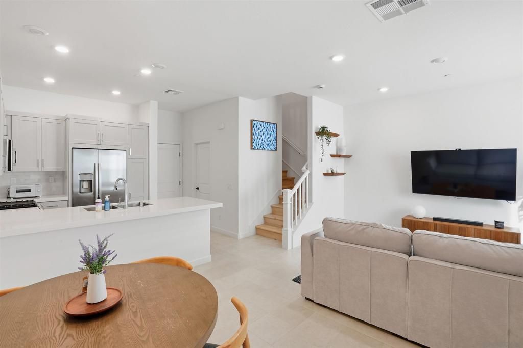 MLS #250041802SD image #0