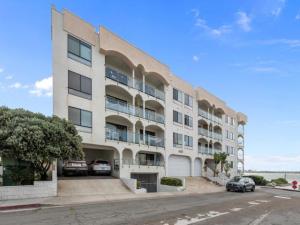 MLS #250041803SD image #0