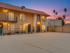 MLS #250041860SD image #0