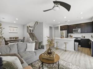 MLS #250041915SD image #0