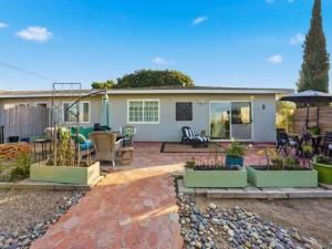 MLS #250041932SD image #0