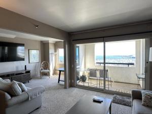 MLS #250042278SD image #0